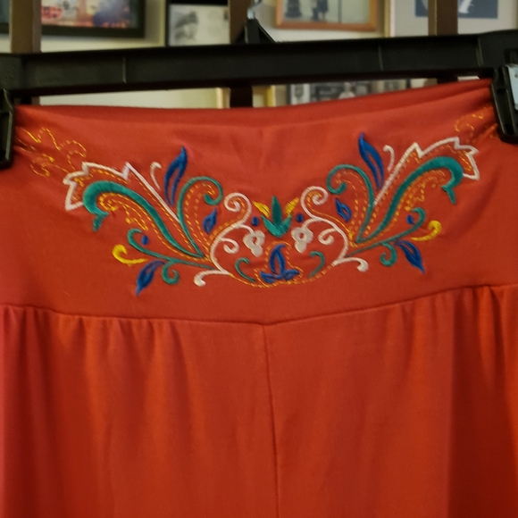 3 Pairs Of Silky Flowing Gaucho Capris-length Pants - Picture 3 of 8